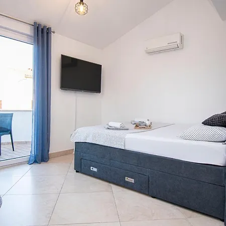 Sun Apartment